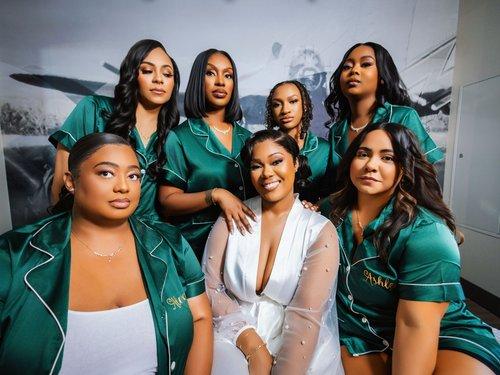 mobile - carousel-hero-element image-0